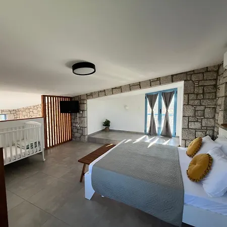 Anasa Rustic * Κολύμπια