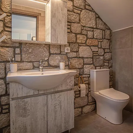 Anasa Rustic Kolímbia